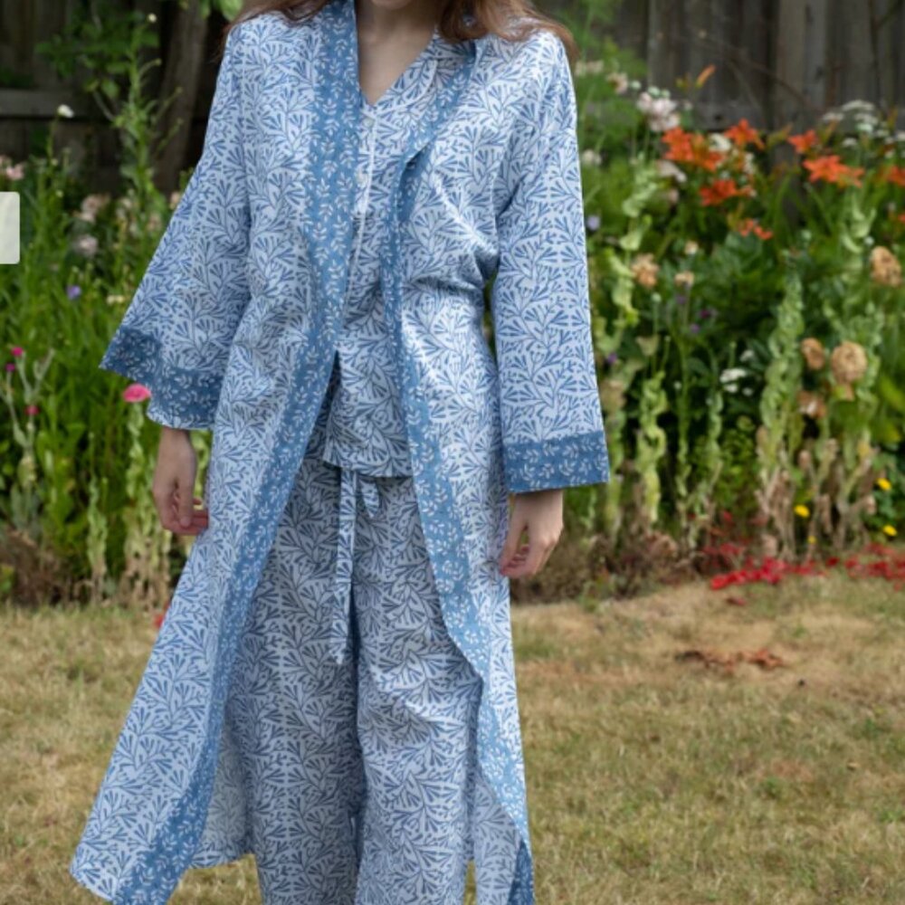 Lime Tree Design UK Cotton Kimono Full Length Robe - Blue Bud print